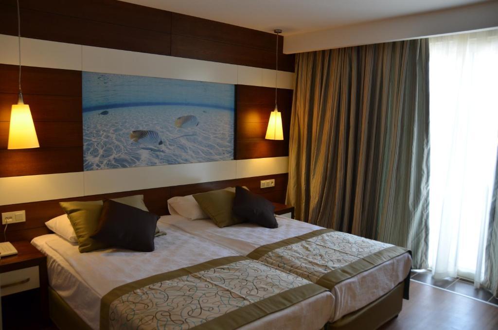 סייד Holiday City Hotel (Adults Only) מראה חיצוני תמונה