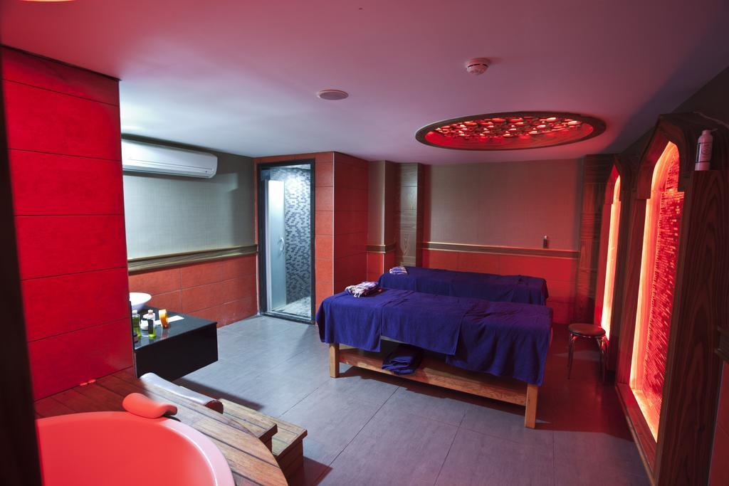 סייד Holiday City Hotel (Adults Only) מראה חיצוני תמונה